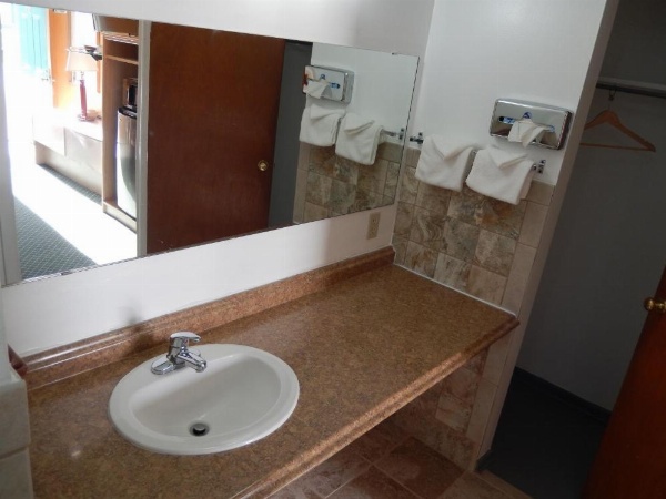 Townsman Motel image 26